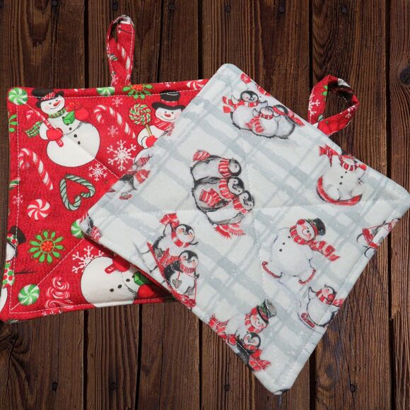 Handmade Potholder, Set of 2, Reversible Christmas Snowmen and Penguins - Picture 1 of 7